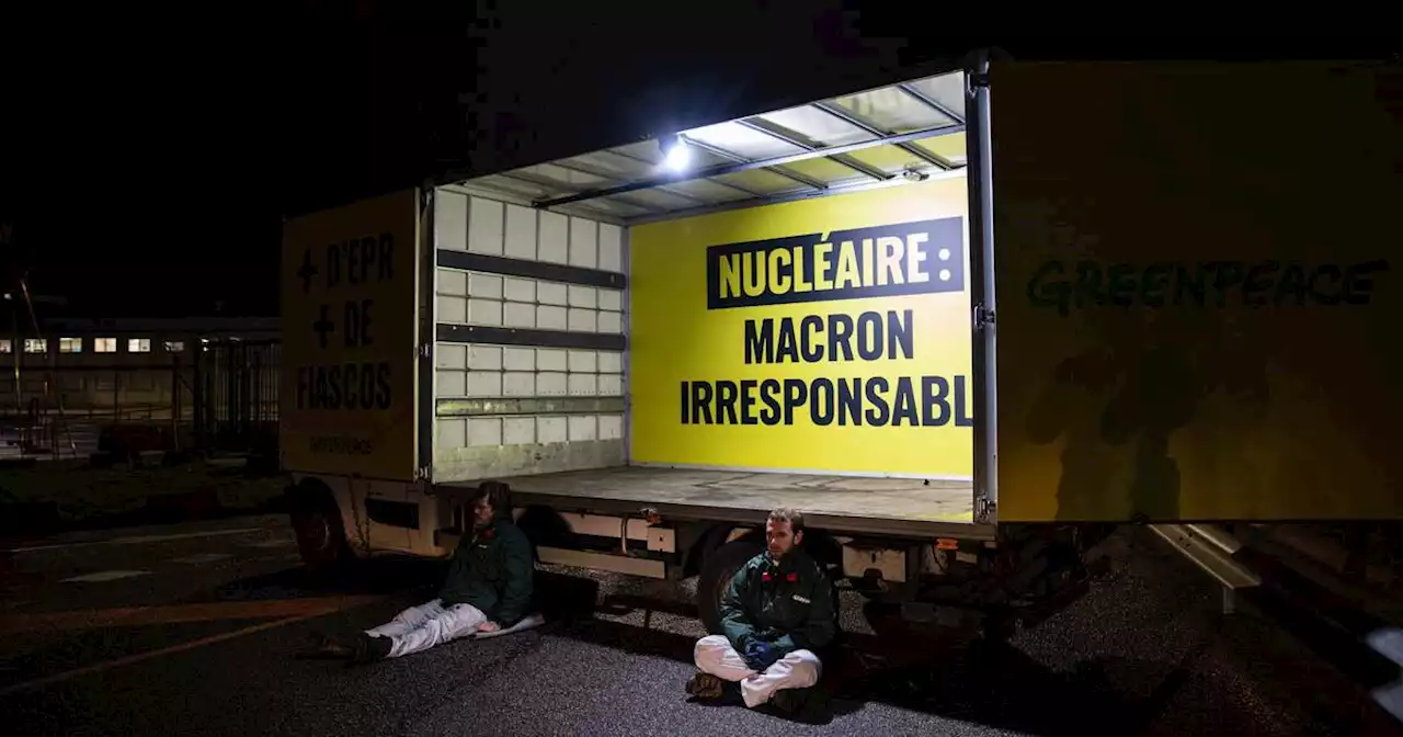 Macron pied au plancher pour relancer le nucléaire : attention, danger