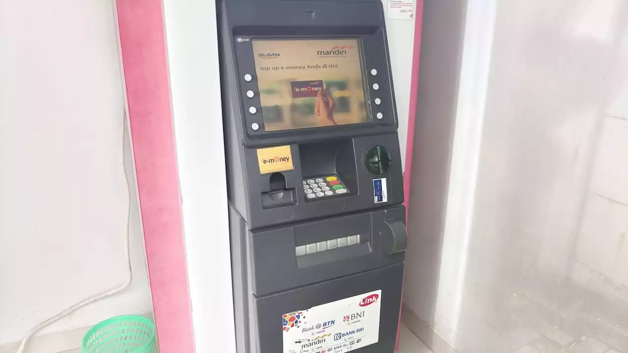 3 Pelaku Pembobolan Mesin ATM Ditangkap Saat Beraksi di SPBU Depok