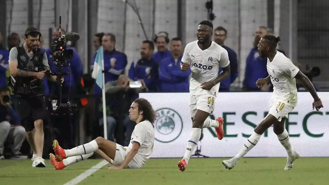 Mbemba: «Aqui trabalhamos o dobro: Conceição e Tudor não são a mesma coisa»