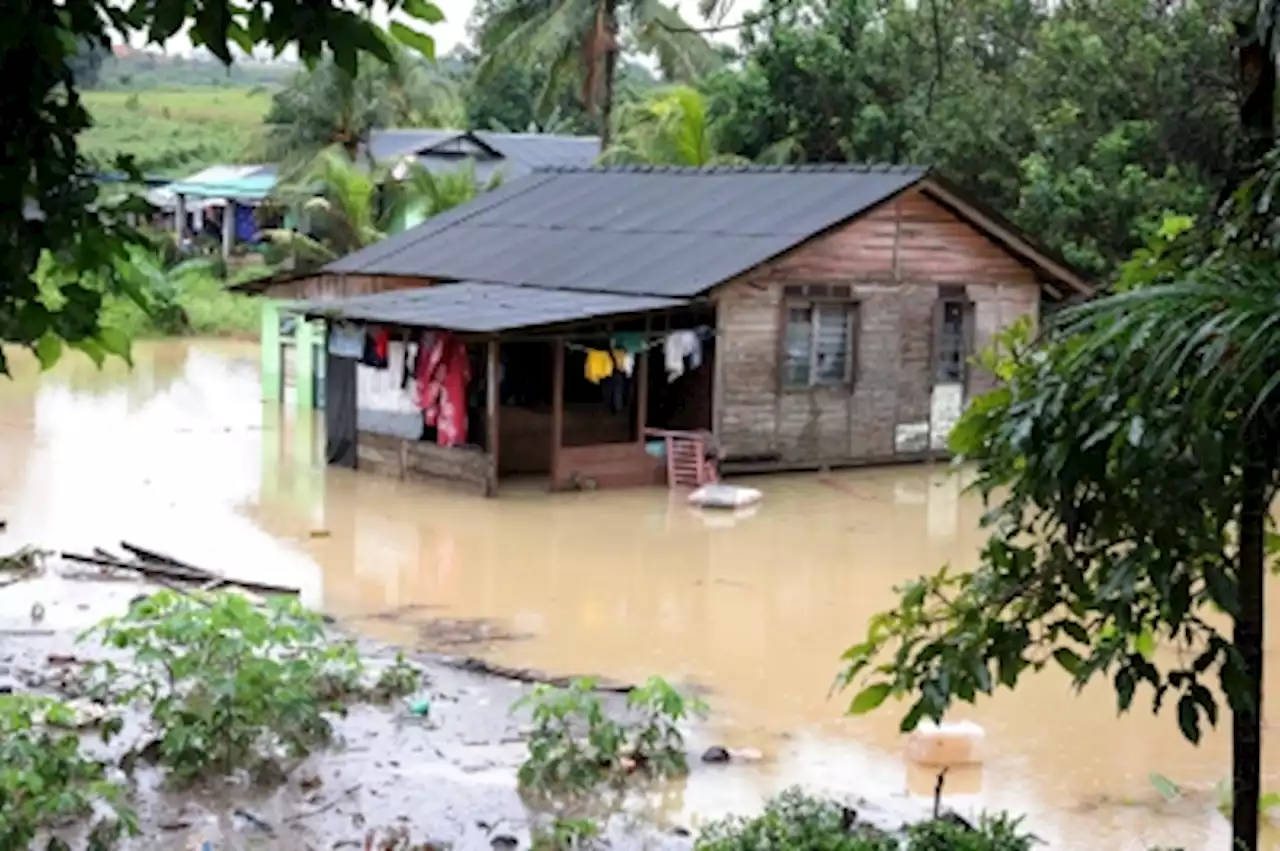 Flood situation worsens in Johor, 5,878 people displaced