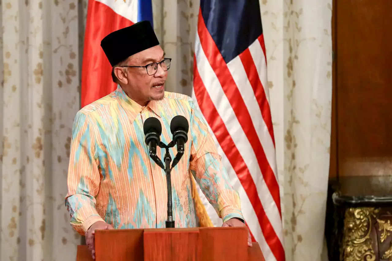 Anwar wants to bolster defensive security ties between Malaysia, PH