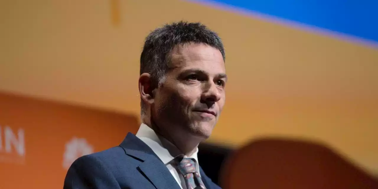 Greenlight's David Einhorn says he's still 'bearish on stocks and bullish on inflation'