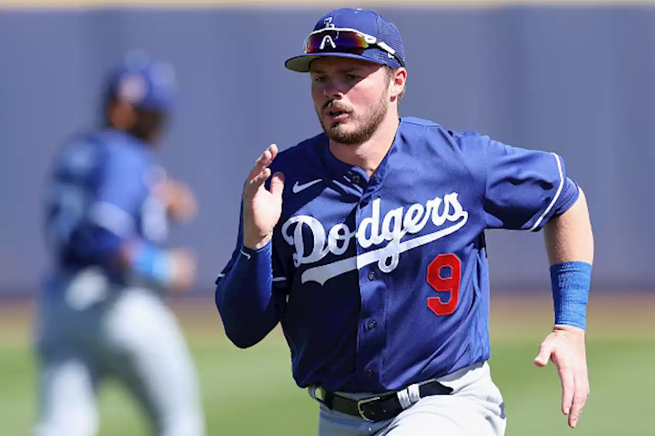 Dodgers SS Gavin Lux Out For Season After Knee Injury