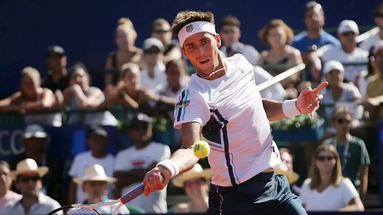 Tomás Etcheverry venció al italiano Fognini y pasó a octavos del ATP de Santiago | El torneo en Chile se juega sobre polvo de ladrillo