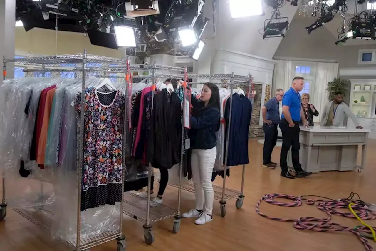 West Chester-based QVC and HSN are cutting 400 jobs