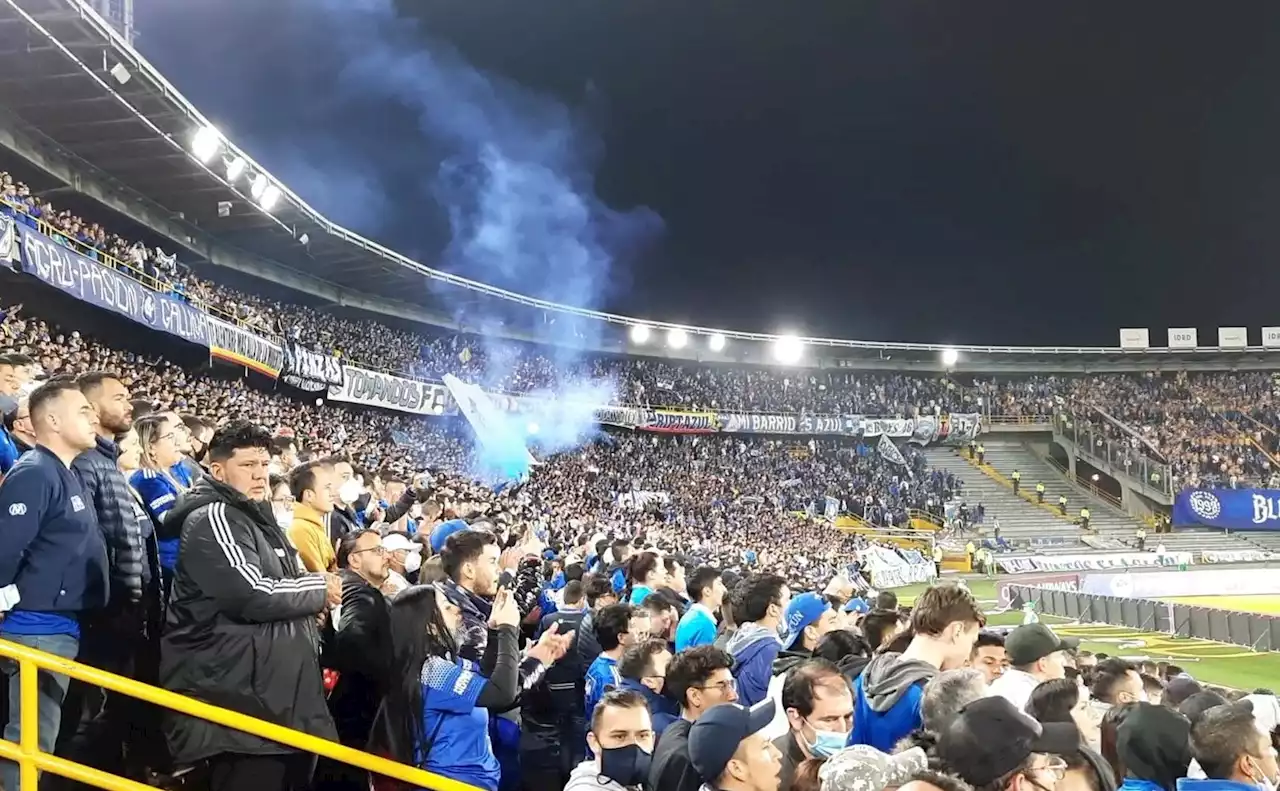 Millonarios se ganó lío en Copa Libertadores por banderas que hinchas llevaron a Quito - Pulzo