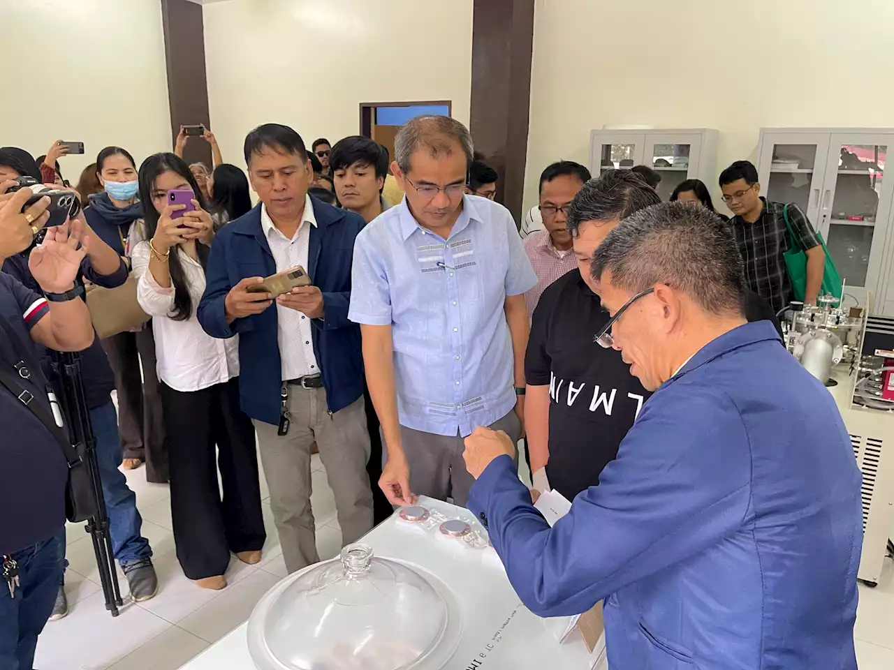 DOST unveils Mindanao's only optoelectronics lab in Marawi