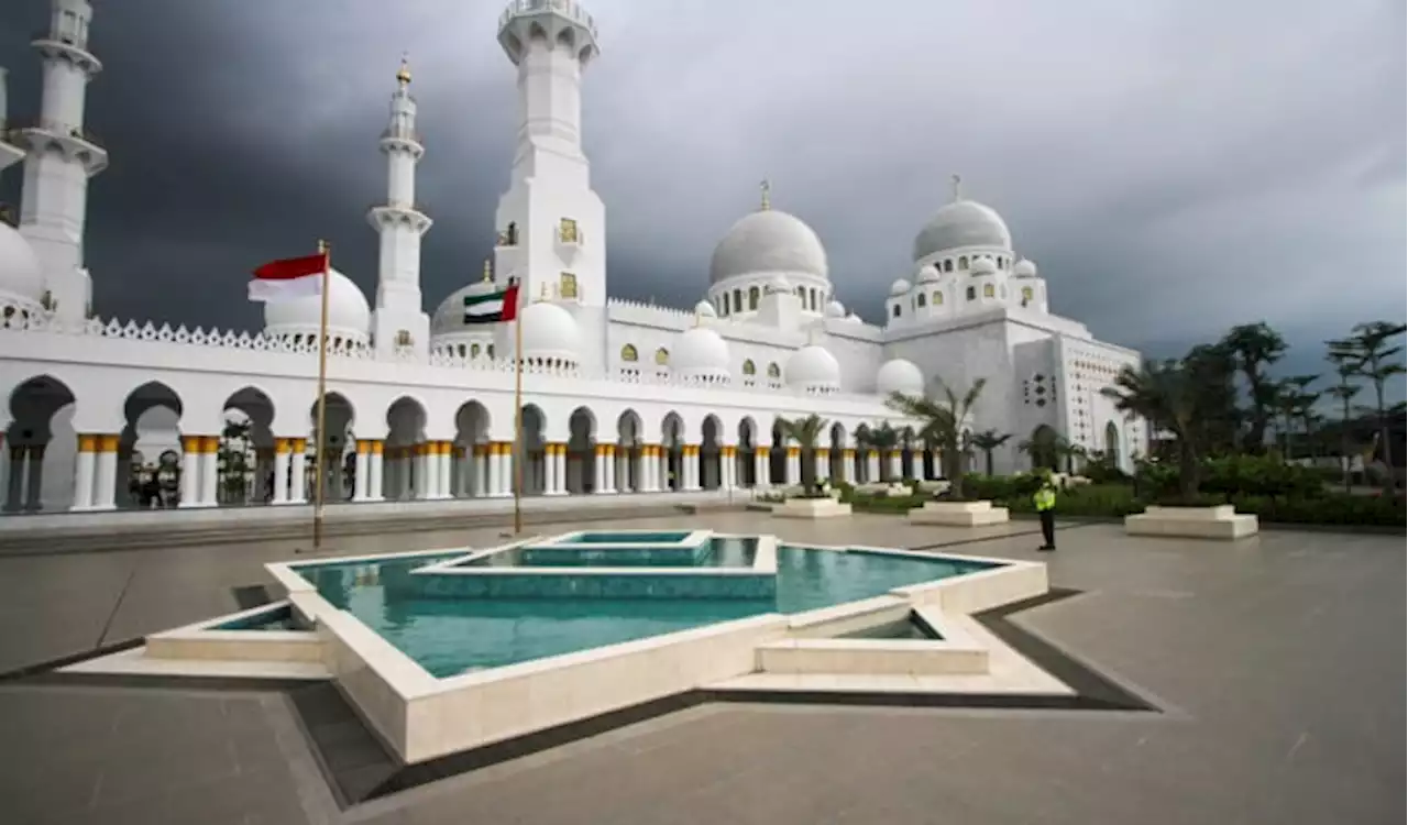 Catat, Ini Jadwal Shuttle Bus di Masjid Sheikh Zayed Solo