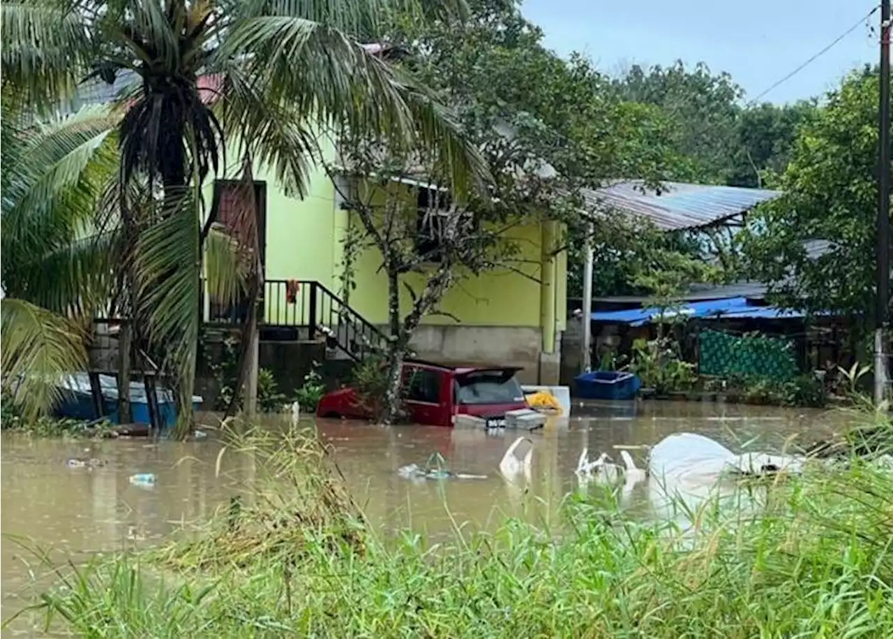 Johor floods: First drowning recorded in Kluang