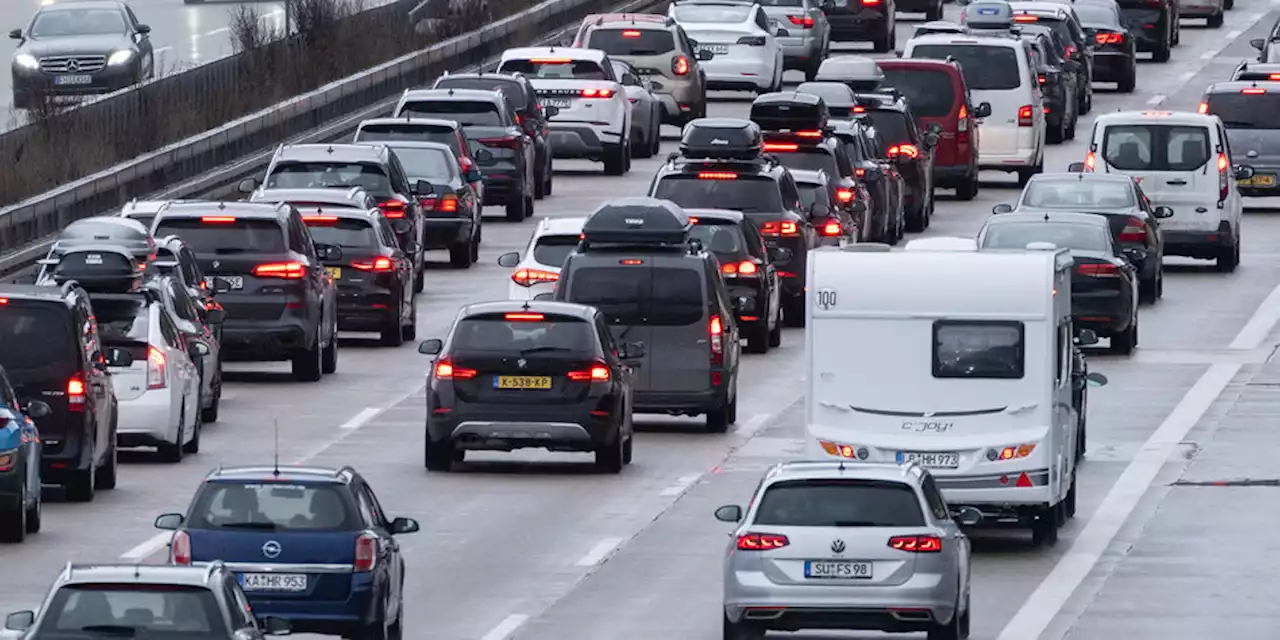 FDP-Gutachten zu Autoabgasen: Streit um Tempolimit