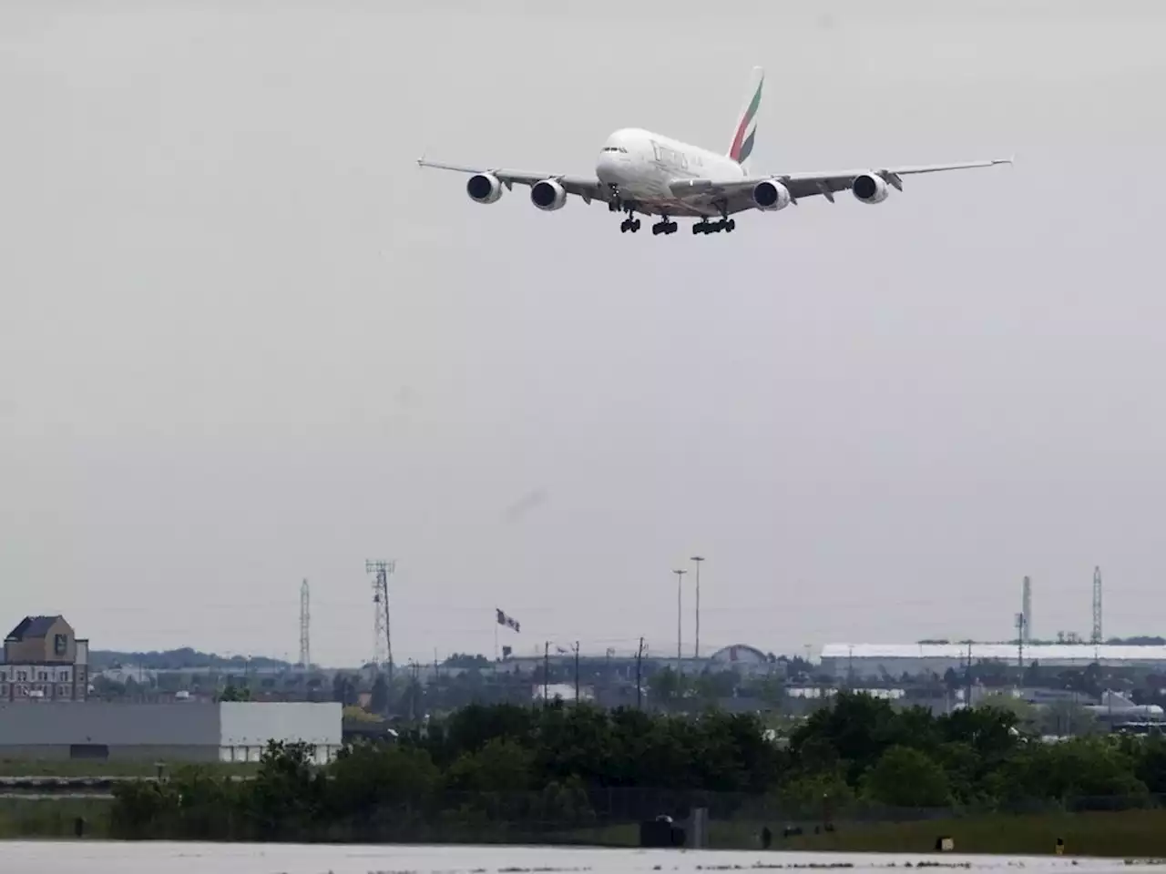 Pearson airport to cap number of flights at peak travel times