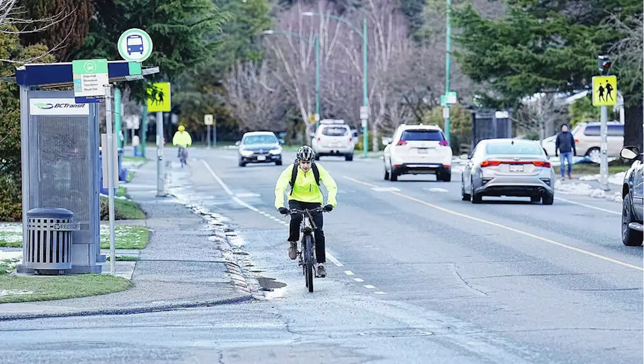 Bike lanes near UVic to remain part-time