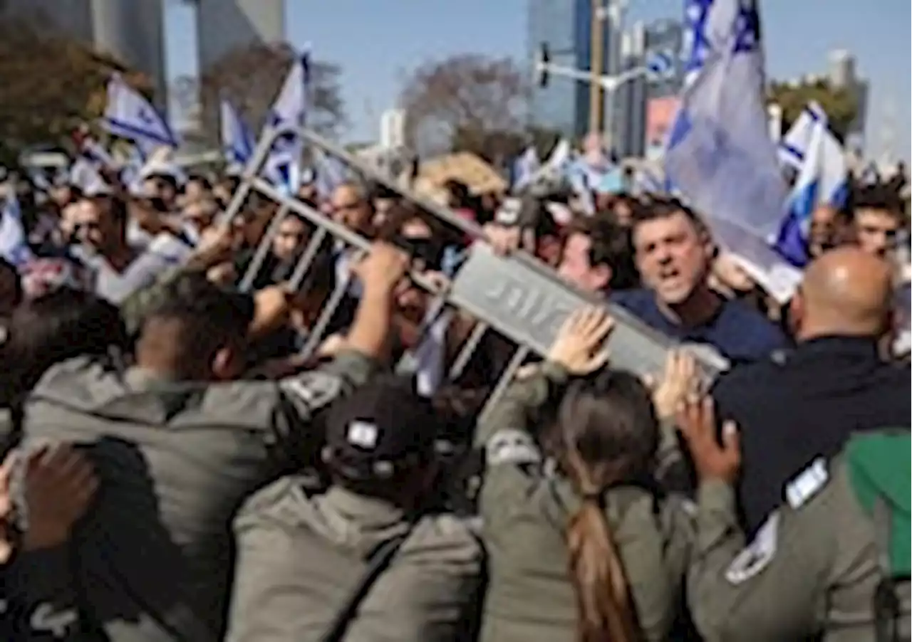 Israeli police violently crack down on protest over judicial overhaul