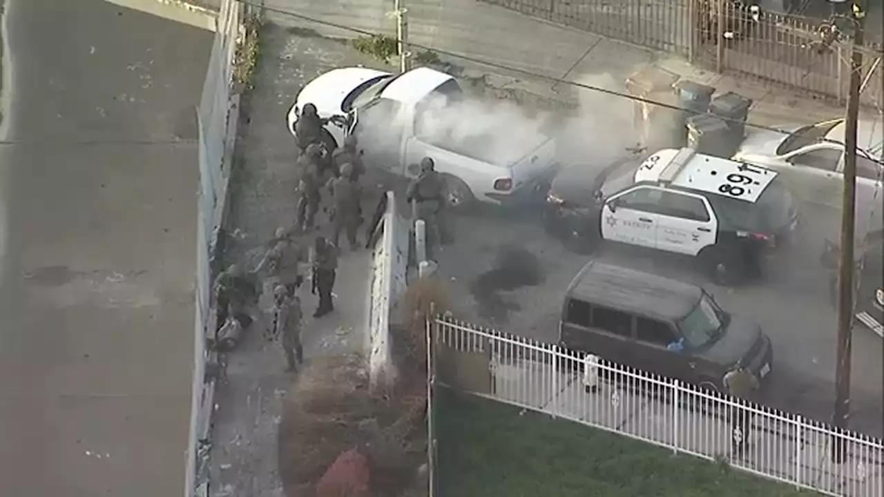 Suspect in custody after lengthy standoff, chase through Compton