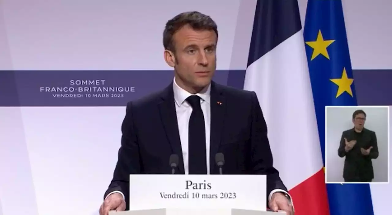 EN DIRECT - Réforme des retraites: Emmanuel Macron veut 'respecter le temps parlementaire'