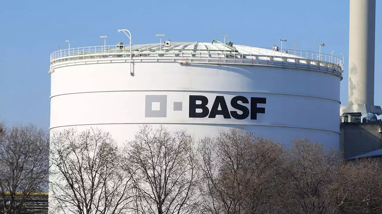 BASF: Aktie befindet sich im Chart an ganz wichtiger Marke – Hält die Unterstützung?