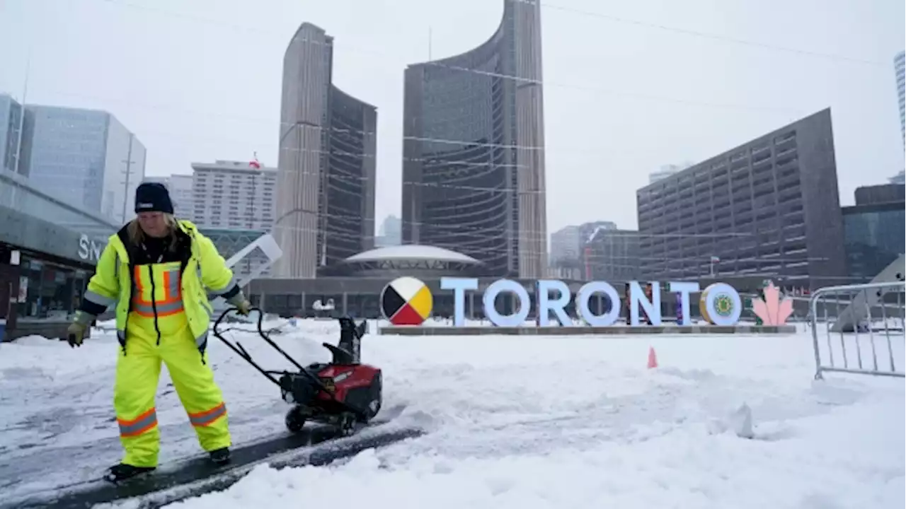 'Near white out conditions’ reported in Halton Region amid winter storm