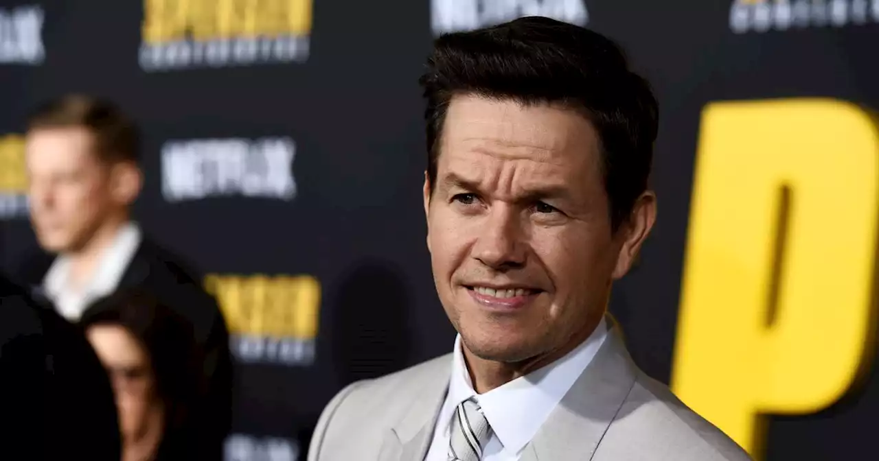 Mark Wahlberg sends Dallas students TikTok message