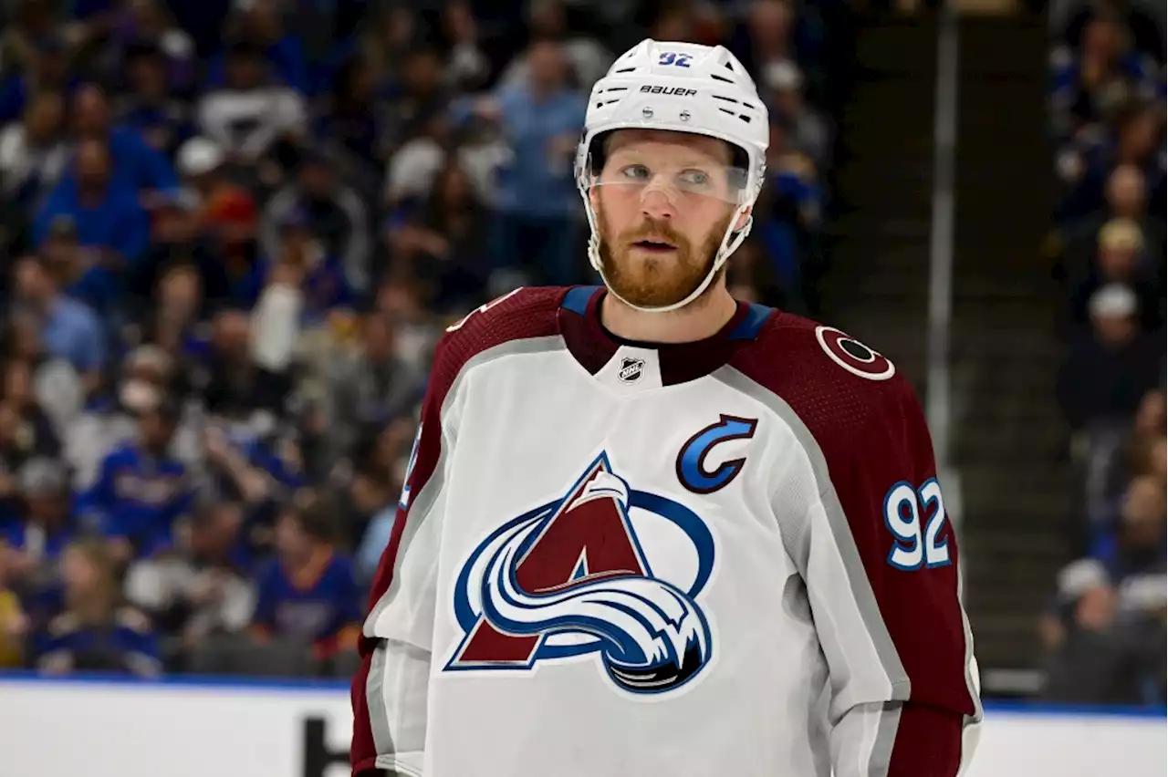 Jared Bednar makes important distinction about Gabriel Landeskog’s knee injury, recovery