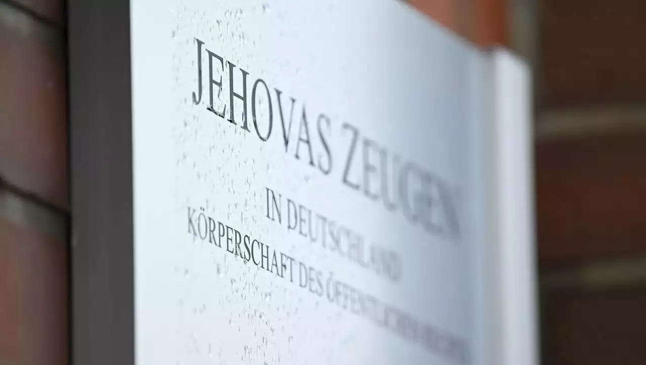 Bluttat in Hamburg: Wer sind die Zeugen Jehovas?