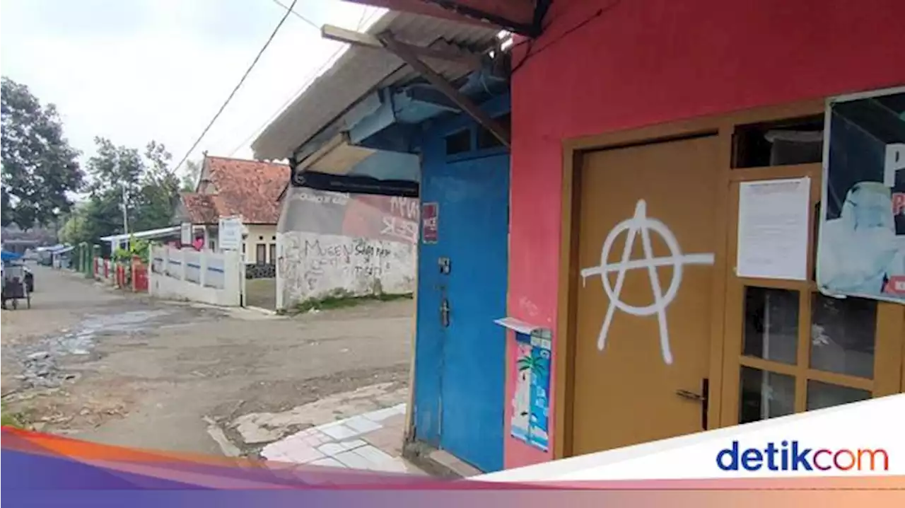 Heboh Simbol Anarki Bermunculan di Bangunan Pemerintah dan Rumah di Cianjur