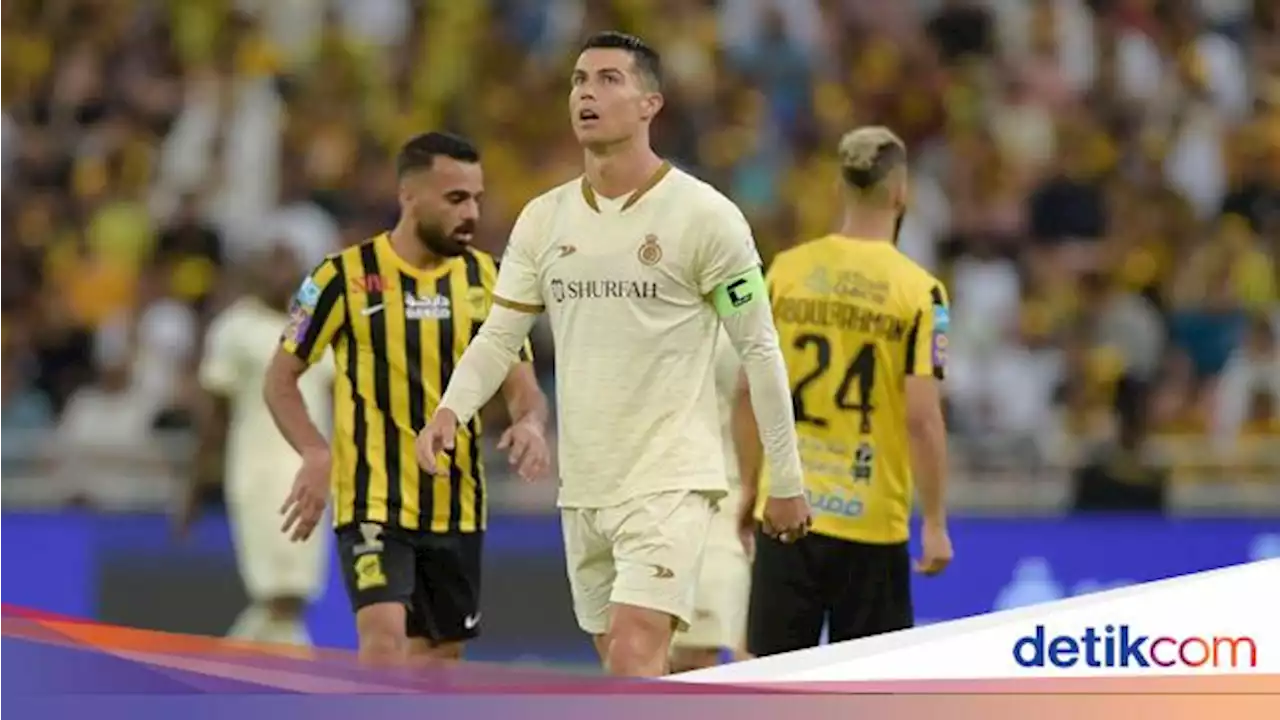 Kronologi Ronaldo Tendang Botol Sampai Diteriaki 'Messi'