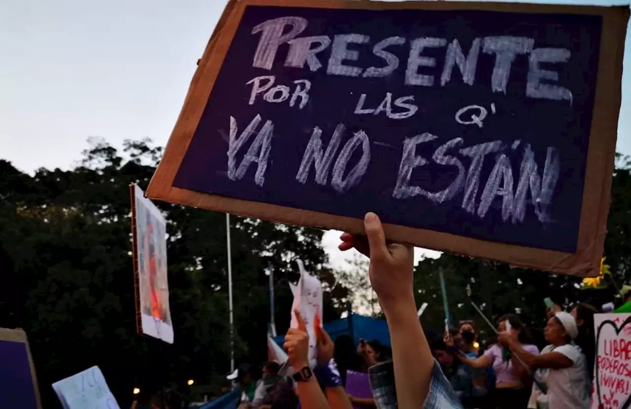 Advierte gobierno de Oaxaca castigo a mujeres por daños a 58 edificios durante marcha del 8M