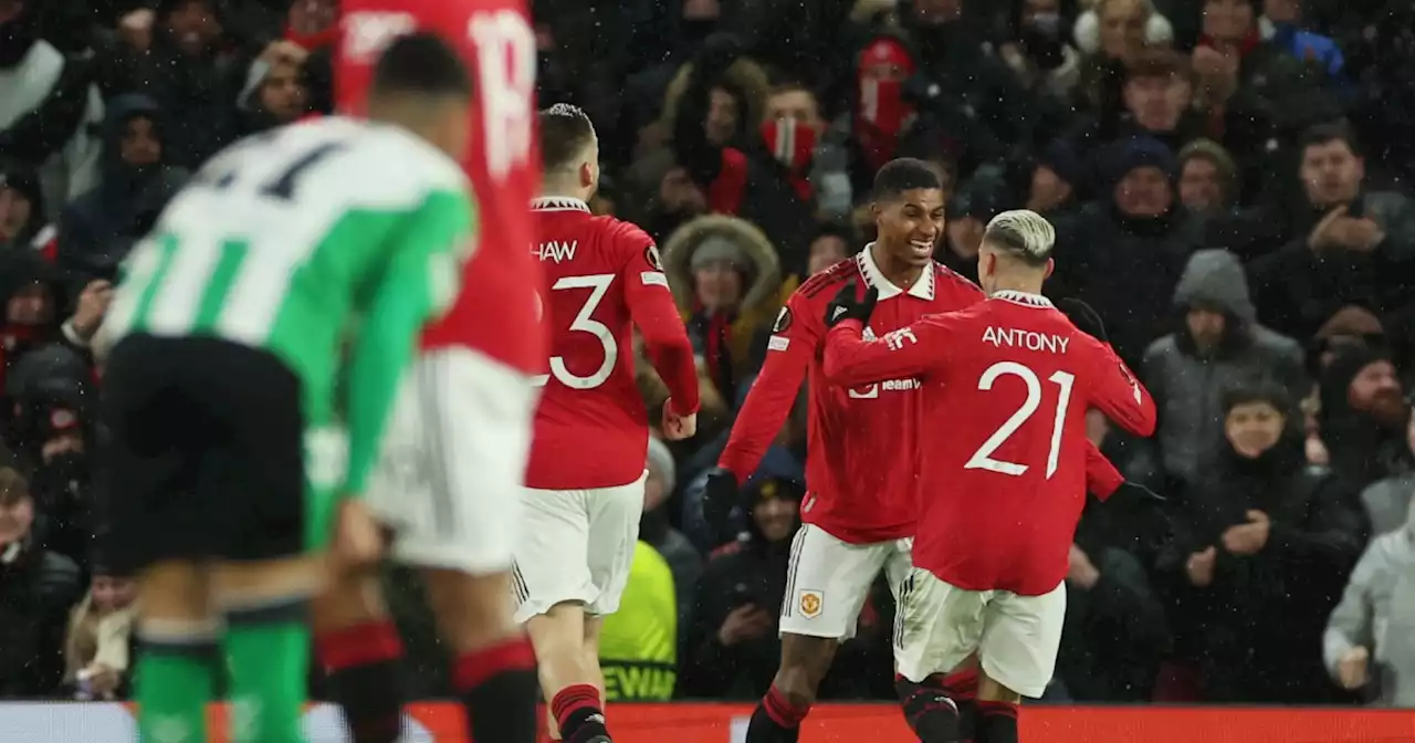 ¡Guardado salió goleado de Old Trafford! Manchester United derrotó al Betis en Europa League (VIDEO)