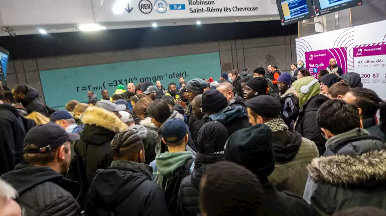 Grève contre la réforme des retraites : trafic toujours fortement perturbé samedi à la SNCF, normal à la RATP sauf sur les RER A et B, des vols supprimés...