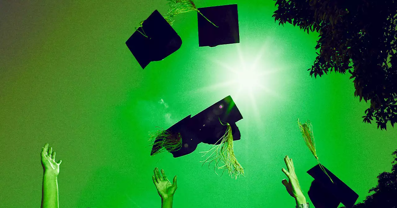 A Shocking Percentage of High School Graduates Are Absolutely Refusing to Go to College