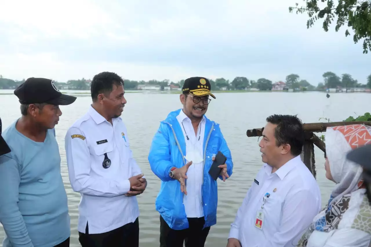 Tinjau Sawah Banjir di Kabupaten Bekasi, Mentan SYL Sampaikan Arahan Ini