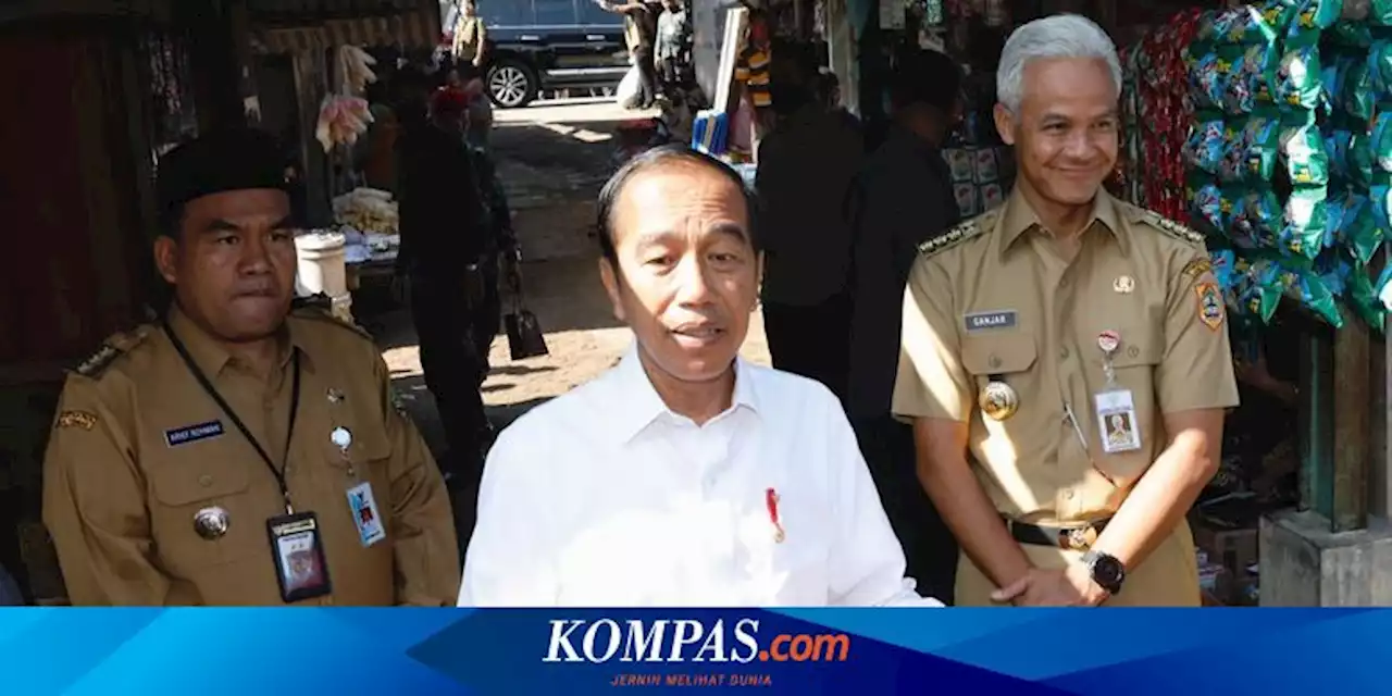 Blusukan ke Pasar Bareng Jokowi, Ganjar Janji Revitalisasi Pasar Menden, Blora