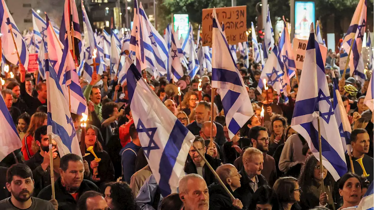 Des manifestations monstres et une crise qui s’enlise : que se passe-t-il en Israël ?