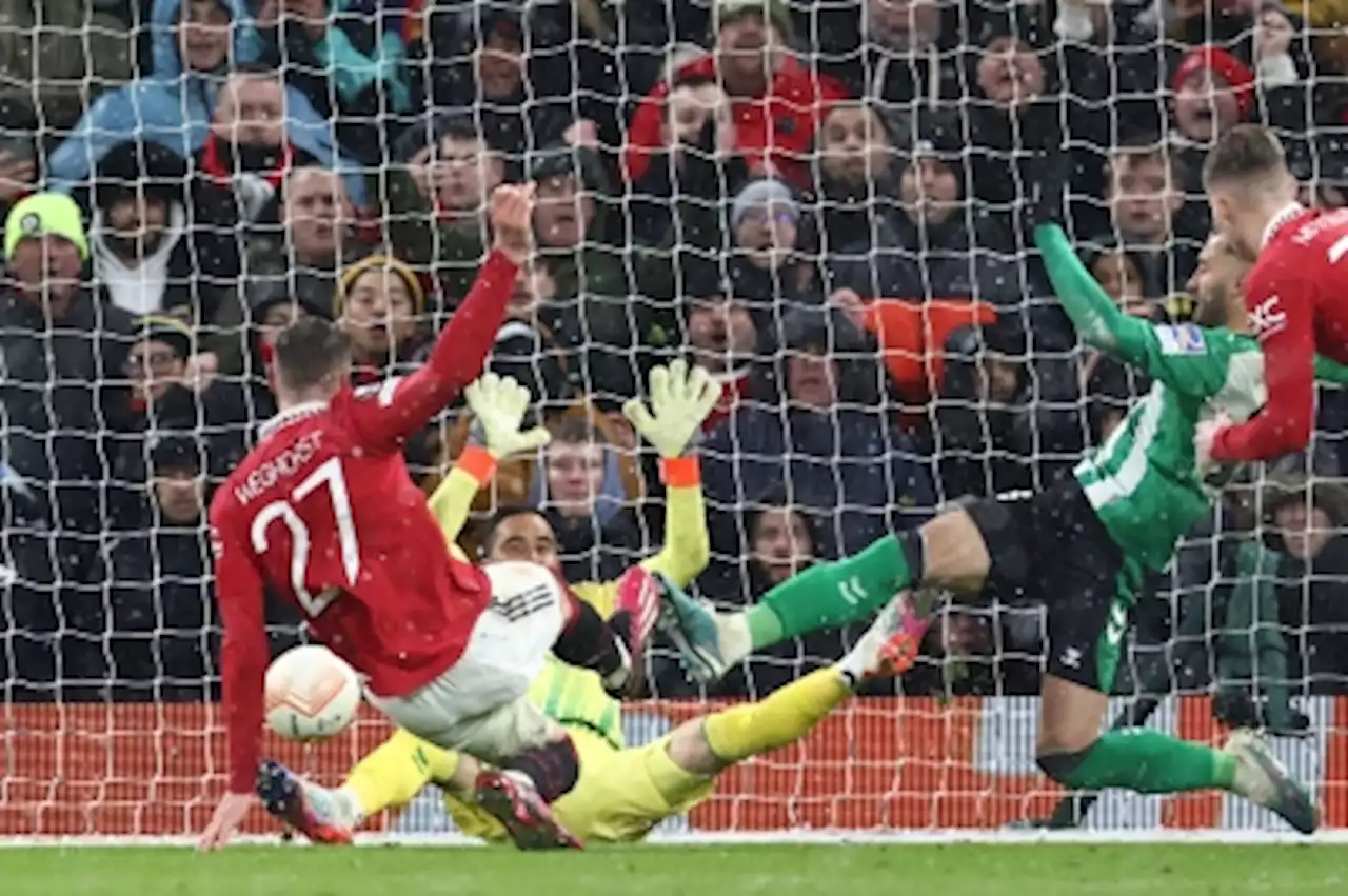 Man United bounce back to beat Betis, Arsenal held by Sporting in Europa League