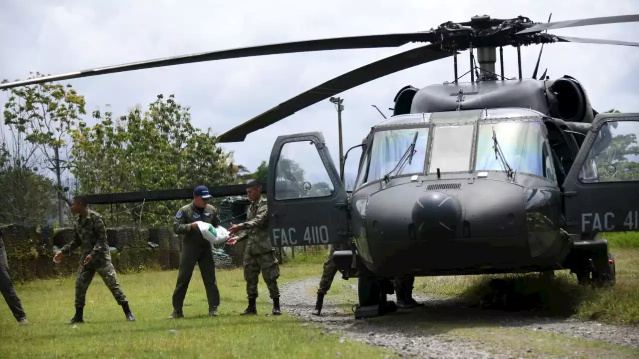 [FOTOS Y VIDEO] Fuerza Aérea transporta siete toneladas de carga humanitaria para Murindó, Antioquia