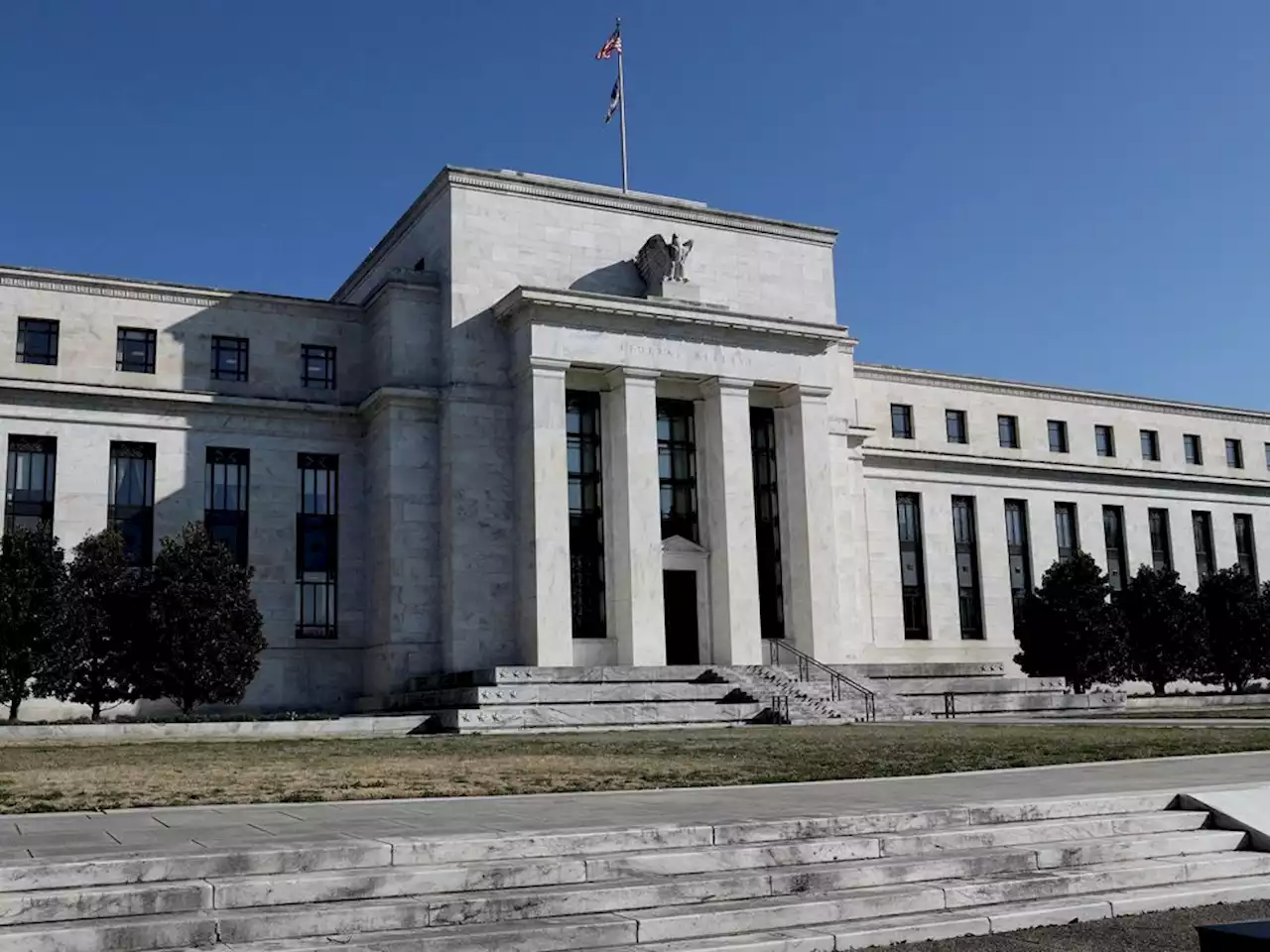 Hawkish U.S. Federal Reserve sways Canadian markets