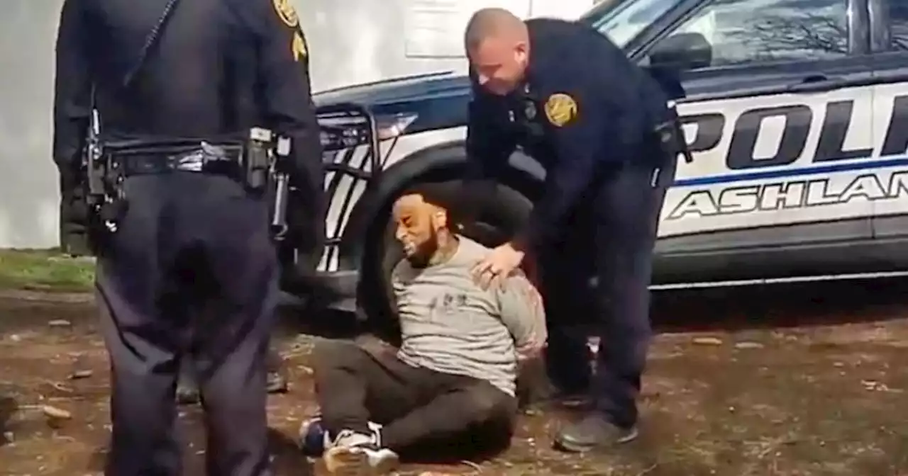 Video shows police in Kentucky were asked to get medical care for man who died in custody