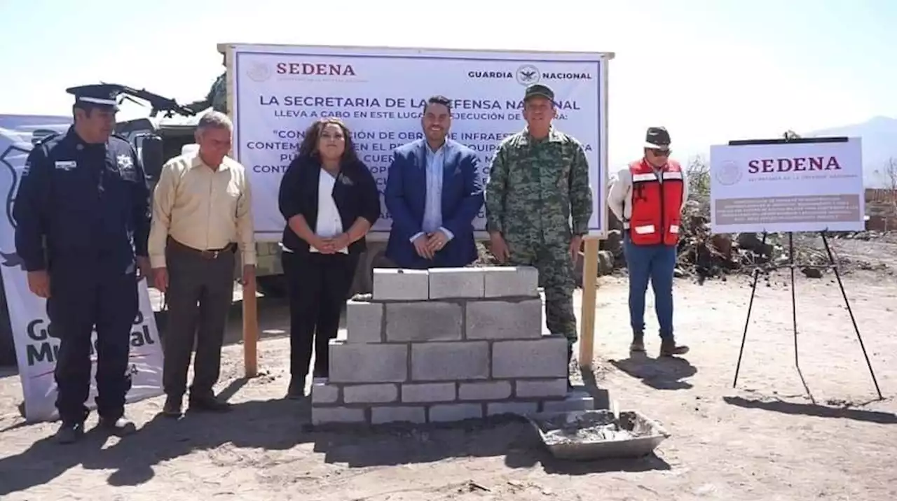 Colocan la primera piedra del cuartel de la Guardia Nacional en Cuerámaro