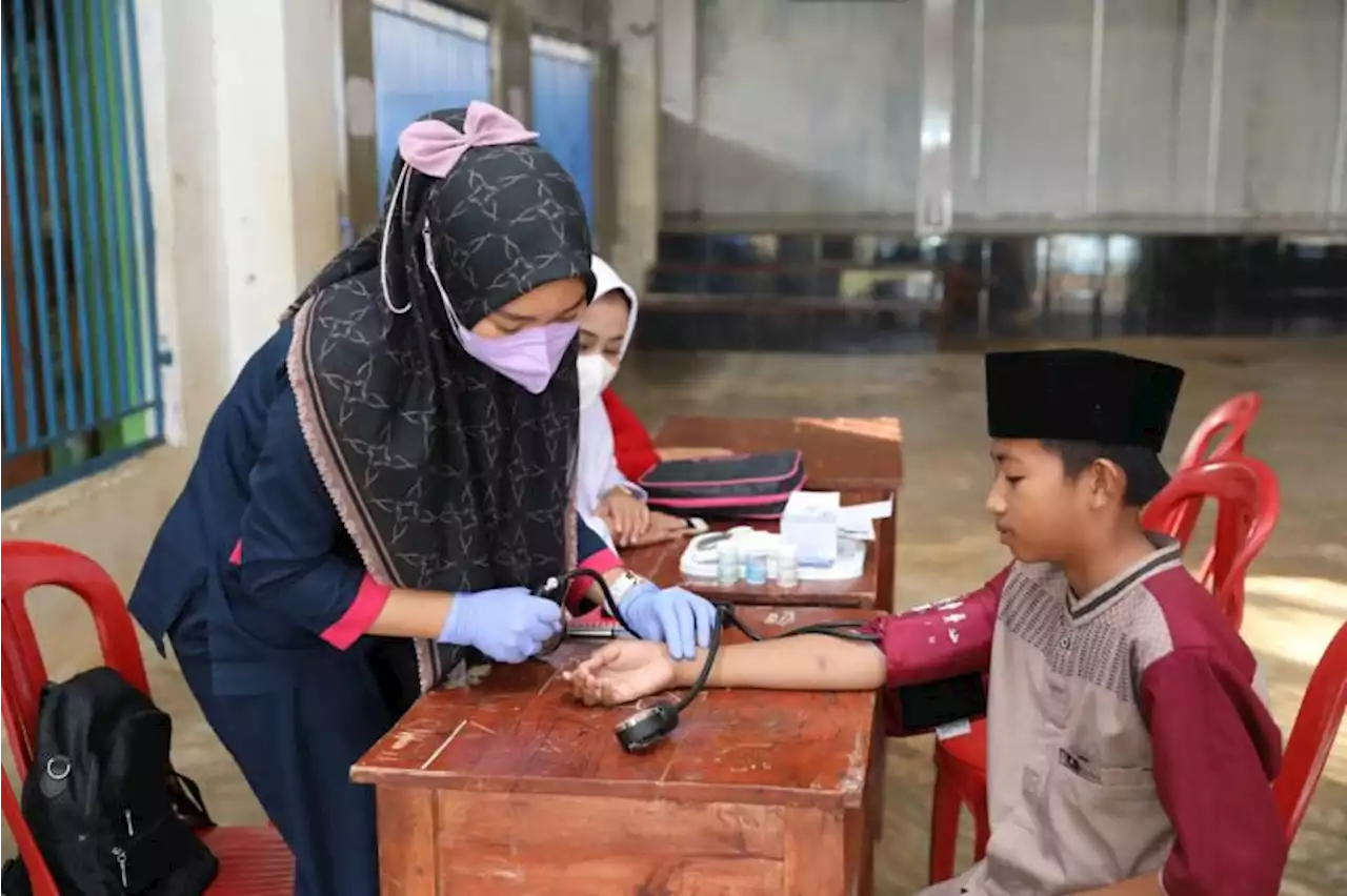 Jelang Ramadhan, Kelompok Santri Gelar Cek Kesehatan di Ponpes Lampung Utara |Republika Online