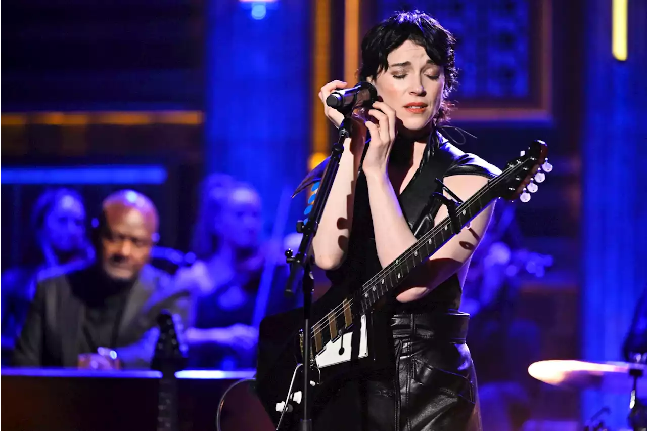 St. Vincent, the Roots Perform Emotional 'Glory Box' Cover on 'Fallon'