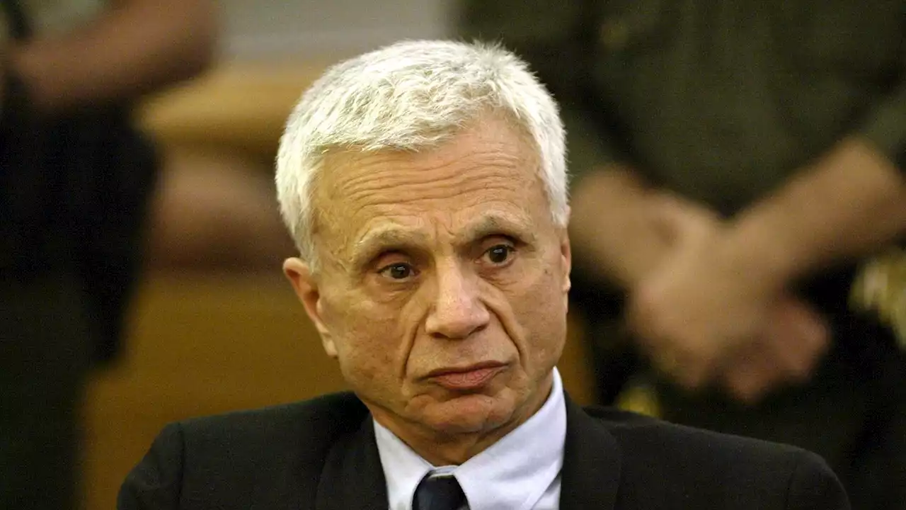 Controversial actor Robert Blake who was acquitted of murder of his wife dead