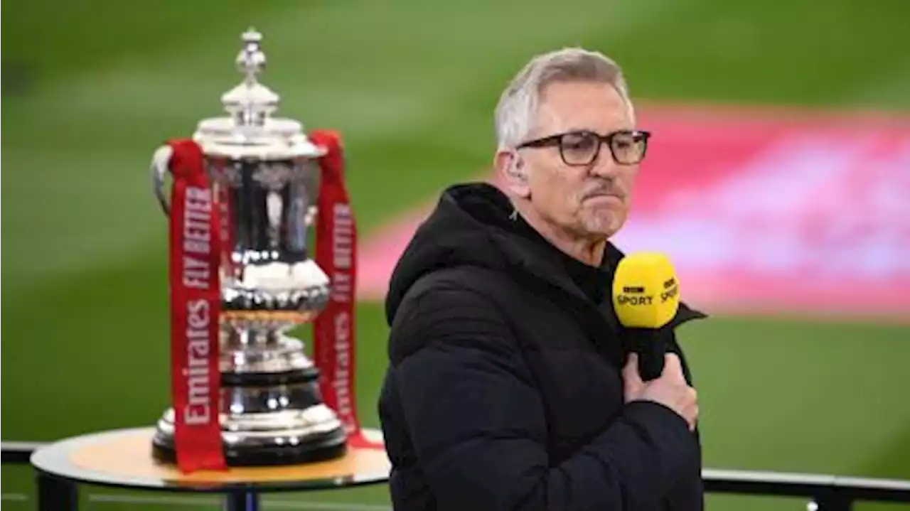 La señal inglesa BBC sacó el aire a Gary Lineker por criticar al gobierno