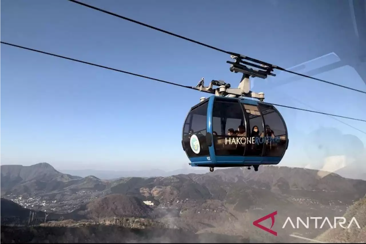 Menikmati keindahan Gunung Fuji dari kereta gantung Hakone Ropeway