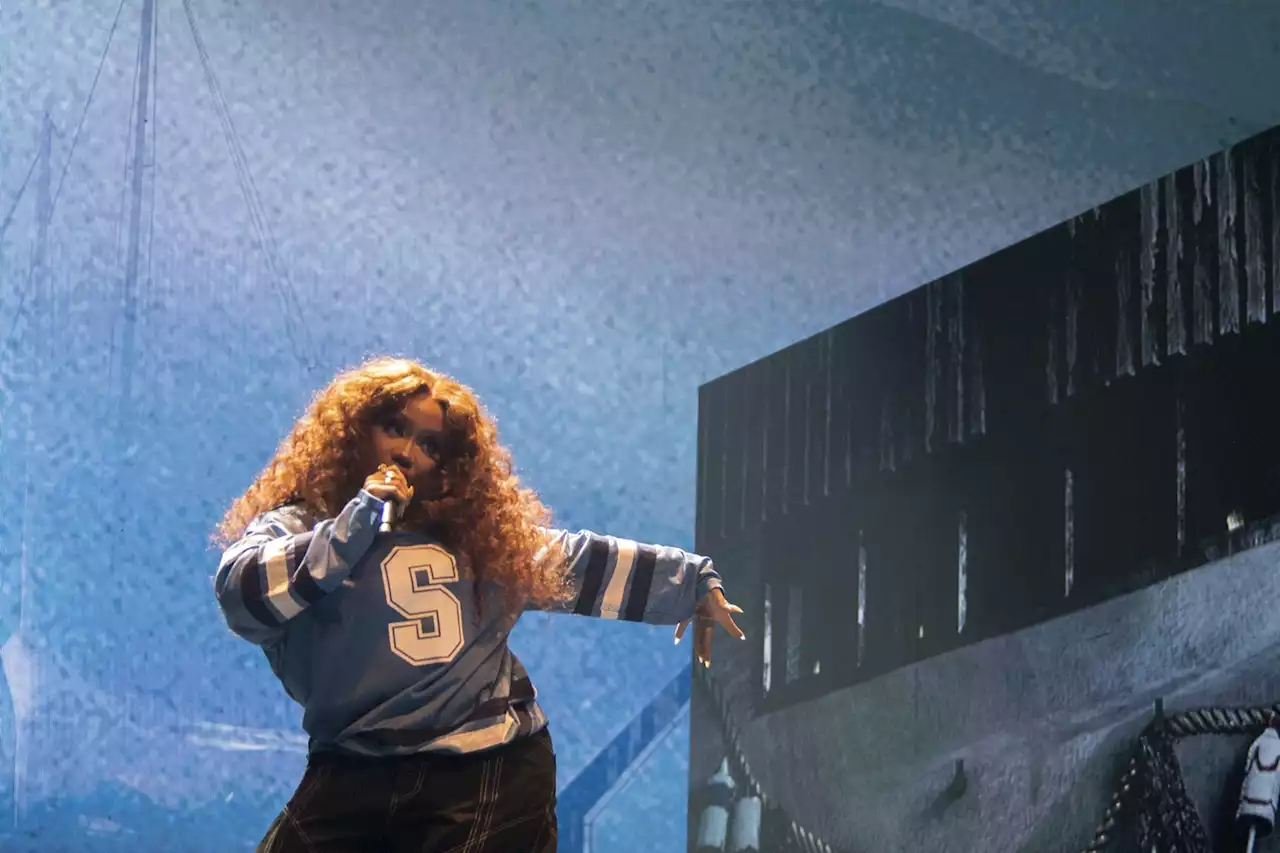 SZA's Dallas Concert Was the Collective Therapy Session We Needed