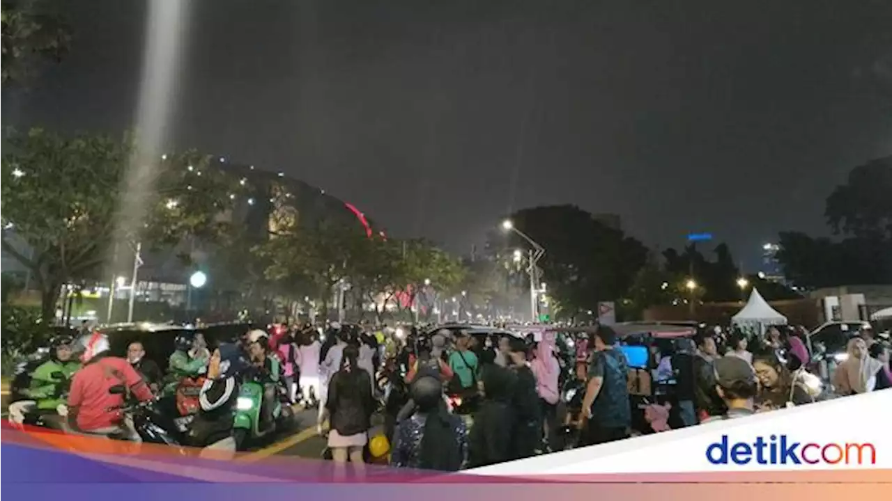 Bubaran Konser BLACKPINK, Penonton Bandingkan Akses GBK dengan JIS