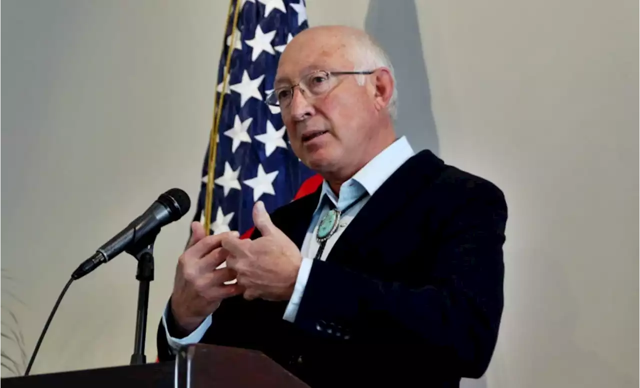 'Tenemos que desmantelar cárteles': Ken Salazar tras asesinato de estadounidenses en Matamoros