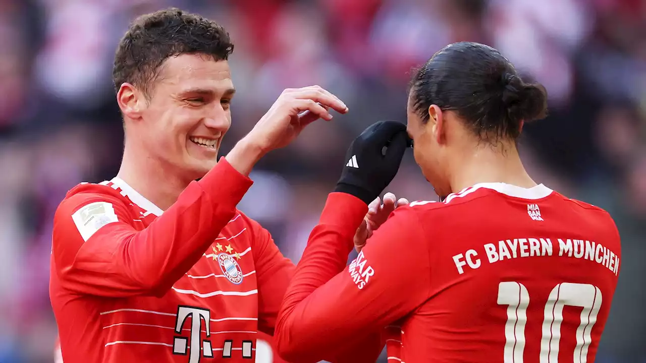 Bundesliga - FC Bayern feiert Schützenfest nach Rückstand: Benjamin Pavard trifft doppelt gegen Augsburg