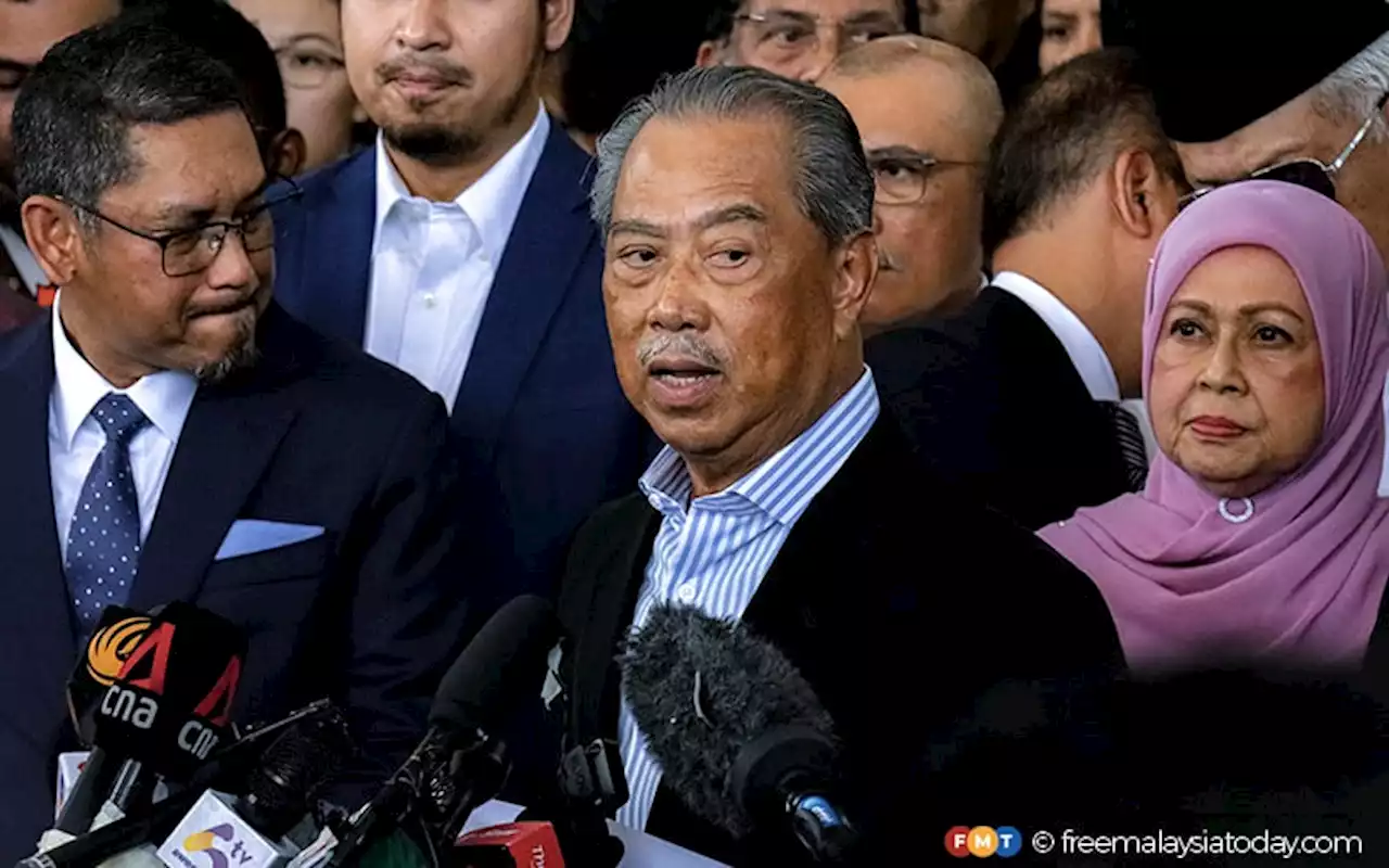 Azam sahkan Muhyiddin didakwa lagi pada Isnin