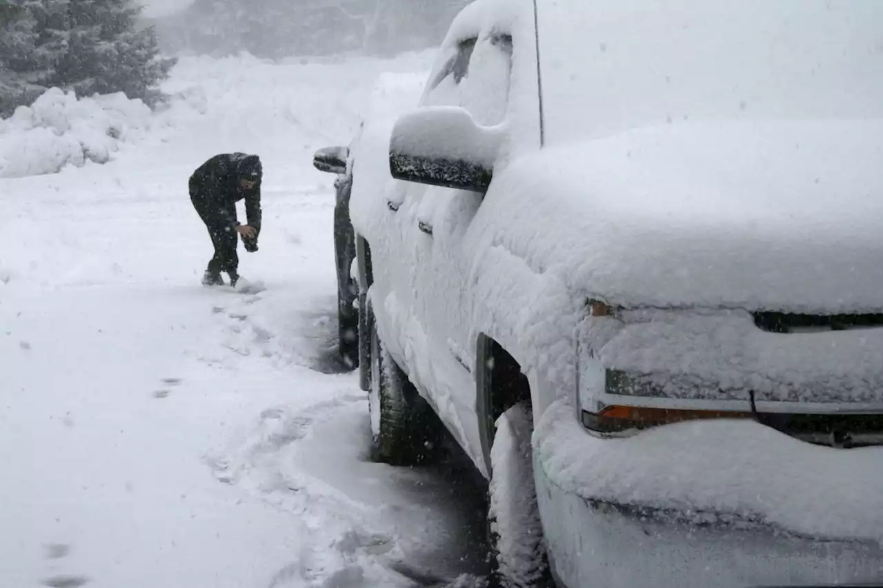 Southern Ontarians dealing with more snow as winter storms moves through region