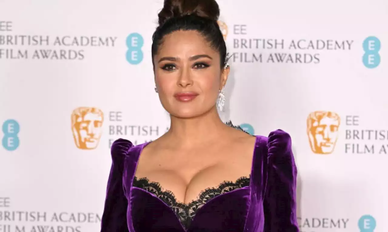 Salma Hayek is unrecognizable in throwback photo nobody was expecting